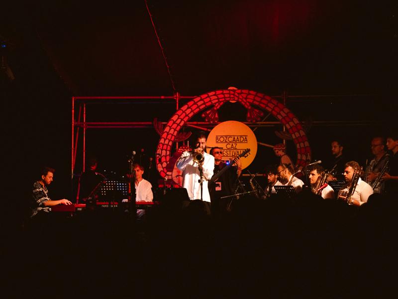 Cazın Ritmi Bozcaada'da Yükseldi