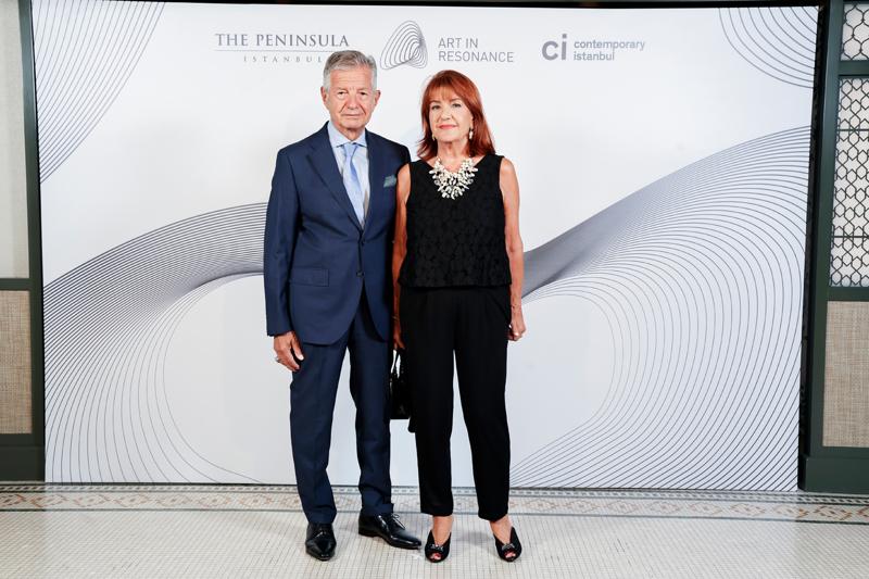 The Peninsula Istanbul, Grimanesa Amorós'un Işık Enstalasyonlarına Ev Sahipliği Yapıyor