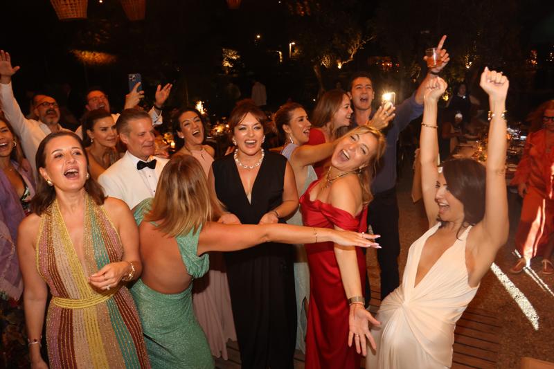 Gamze Saraçoğlu'nun Bodrum'da İki Gün Süren Evlilik Kutlaması