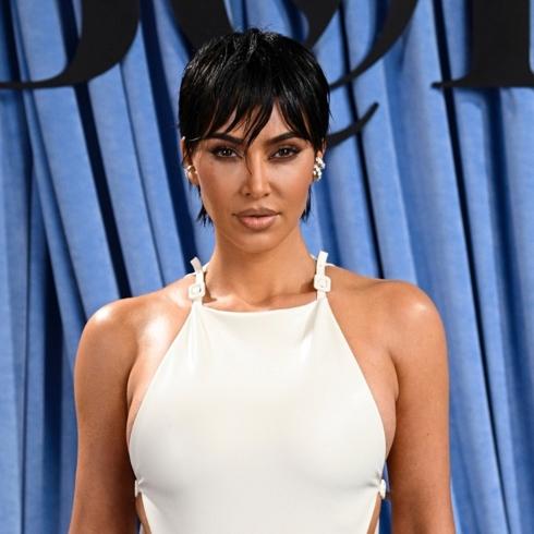 Kim Kardashian'dan Şaşırtan Değişim