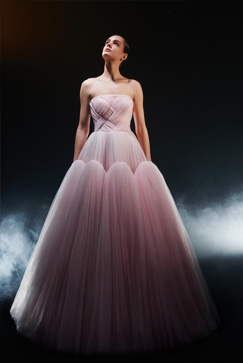 Mehmet Korkmaz'dan Sessiz Bir Işıltı: “Quiet Radiance” Resort 2026 Koleksiyonu