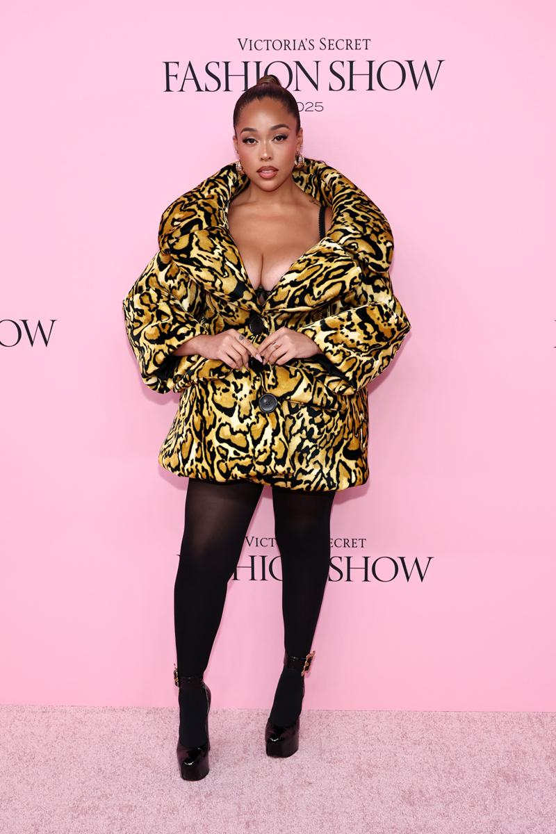 Victoria's Secret Fashion Show 2025: En İyi Pembe Halı Görünümleri