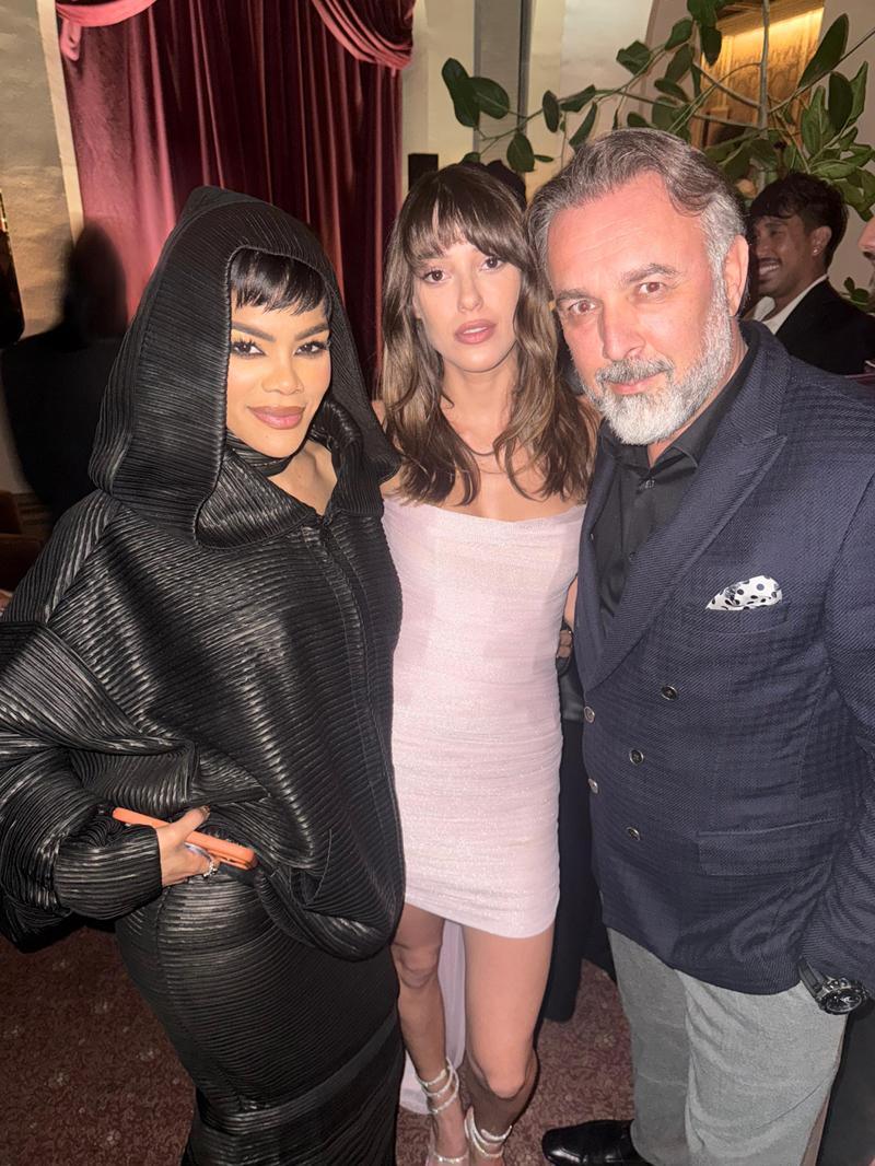 "All's Fair" Prömiyerinde Kırmızı Halının Yıldızları