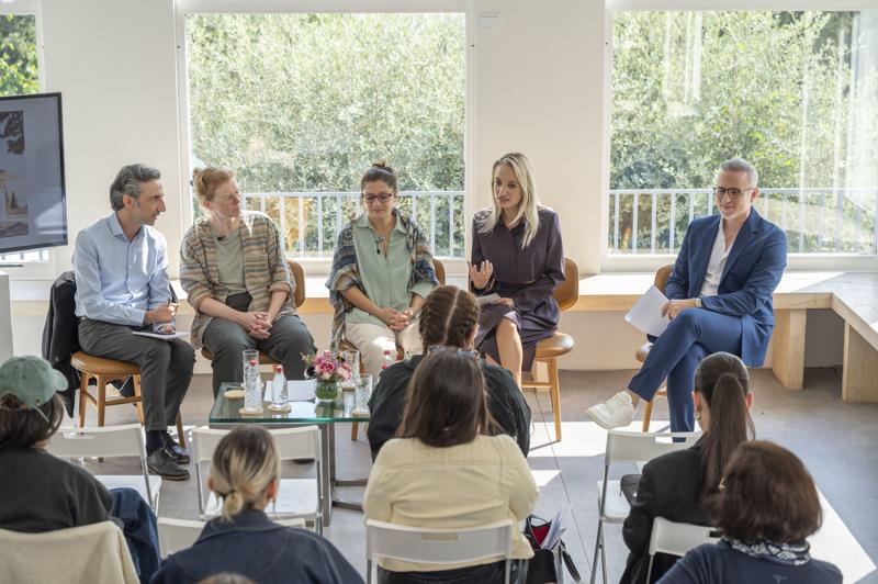 Kolektif Bellek: Gate 27