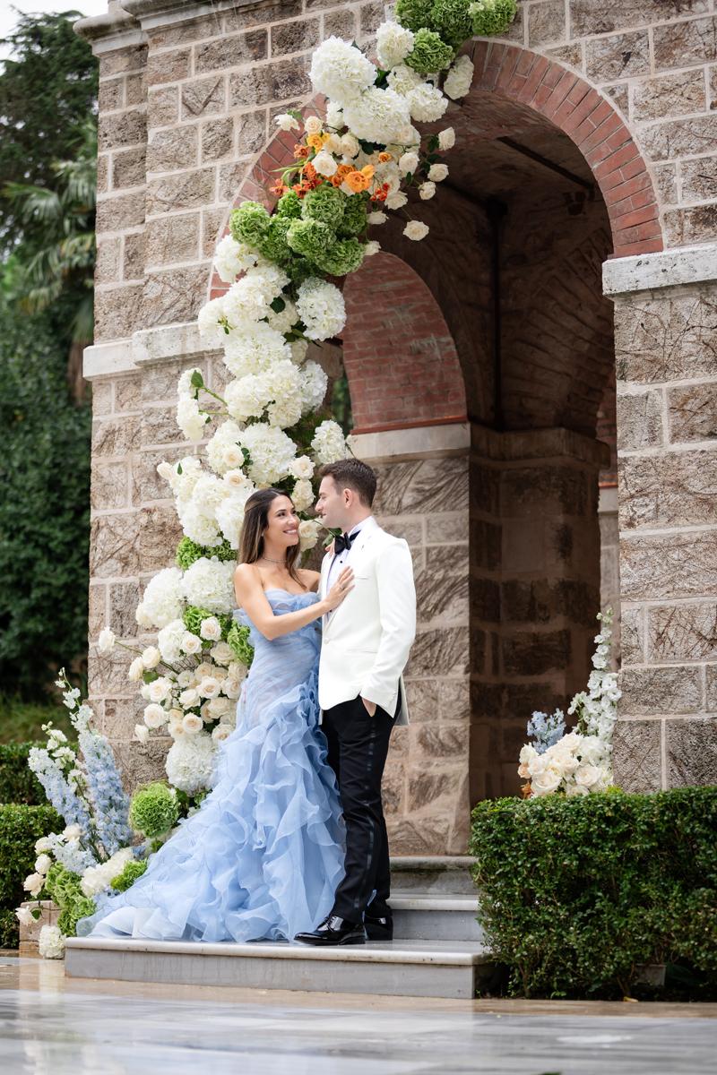Ada'da Nişan Töreni