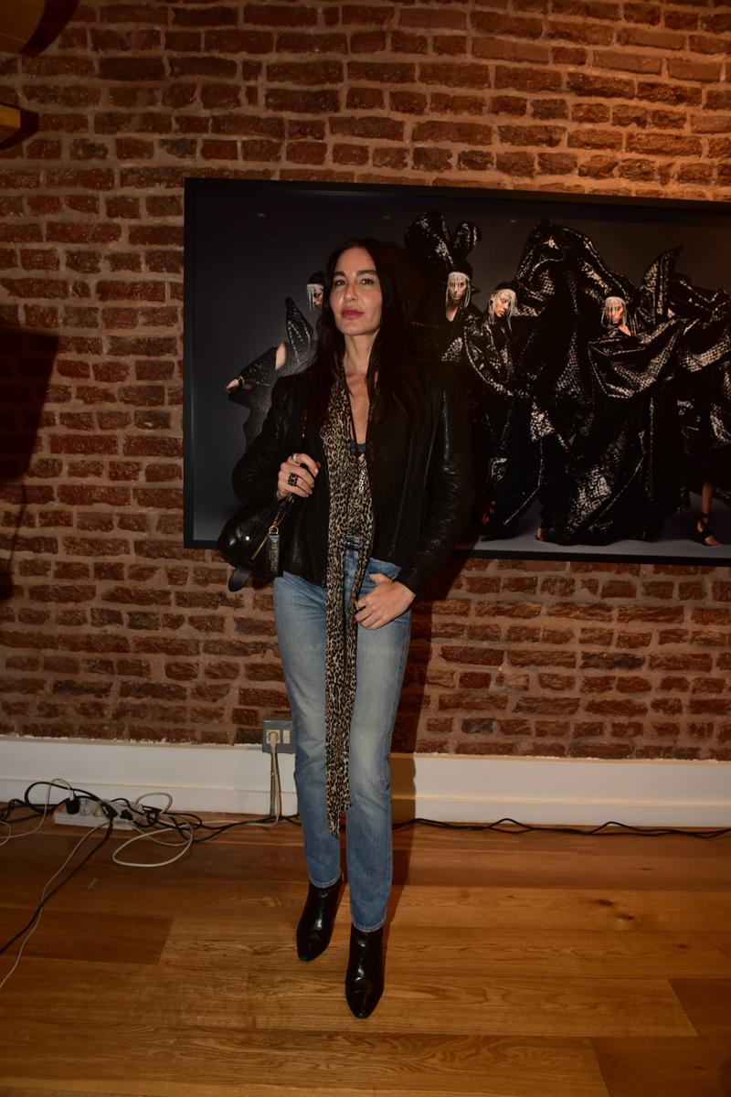 Nihat Odabaşı'ndan Gizlenme Temalı Sergi: "No Photo Please"