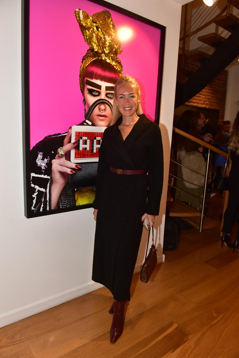 Nihat Odabaşı'ndan Gizlenme Temalı Sergi: "No Photo Please"