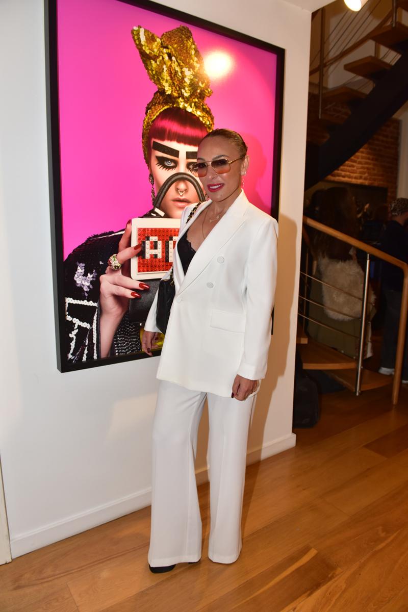 Nihat Odabaşı'ndan Gizlenme Temalı Sergi: "No Photo Please"