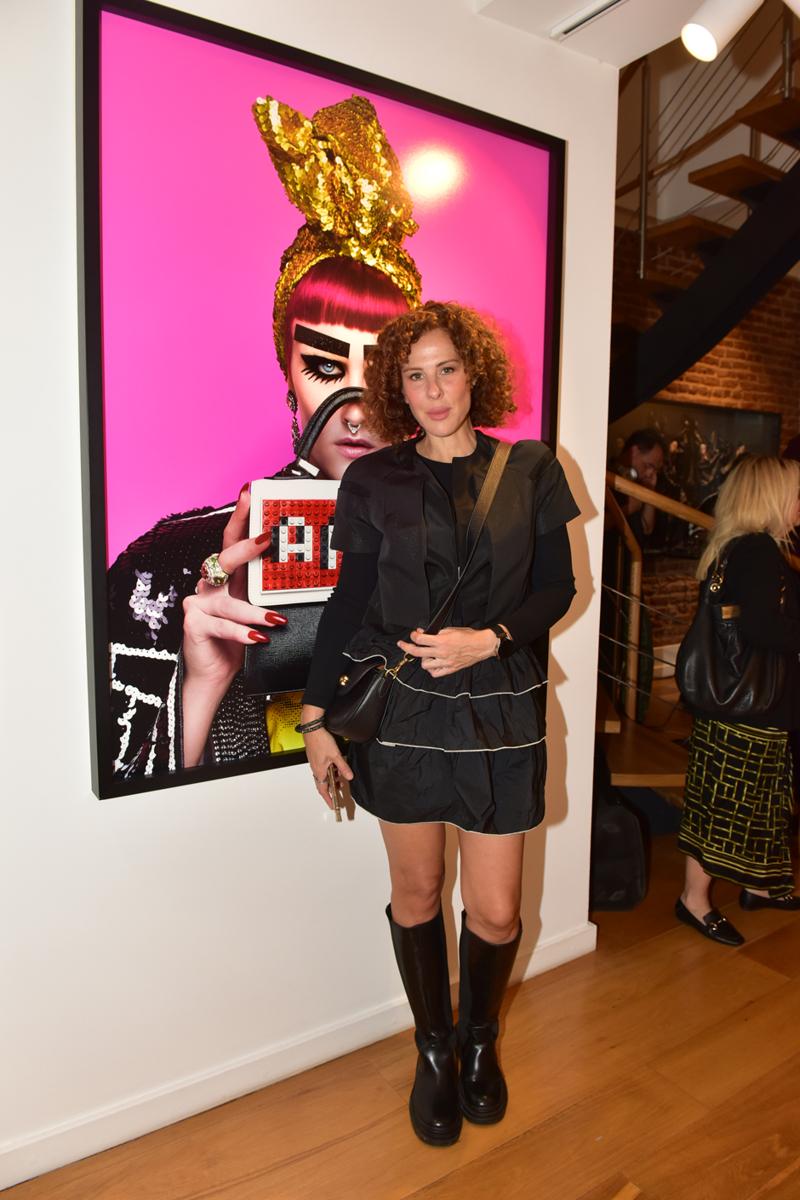 Nihat Odabaşı'ndan Gizlenme Temalı Sergi: "No Photo Please"