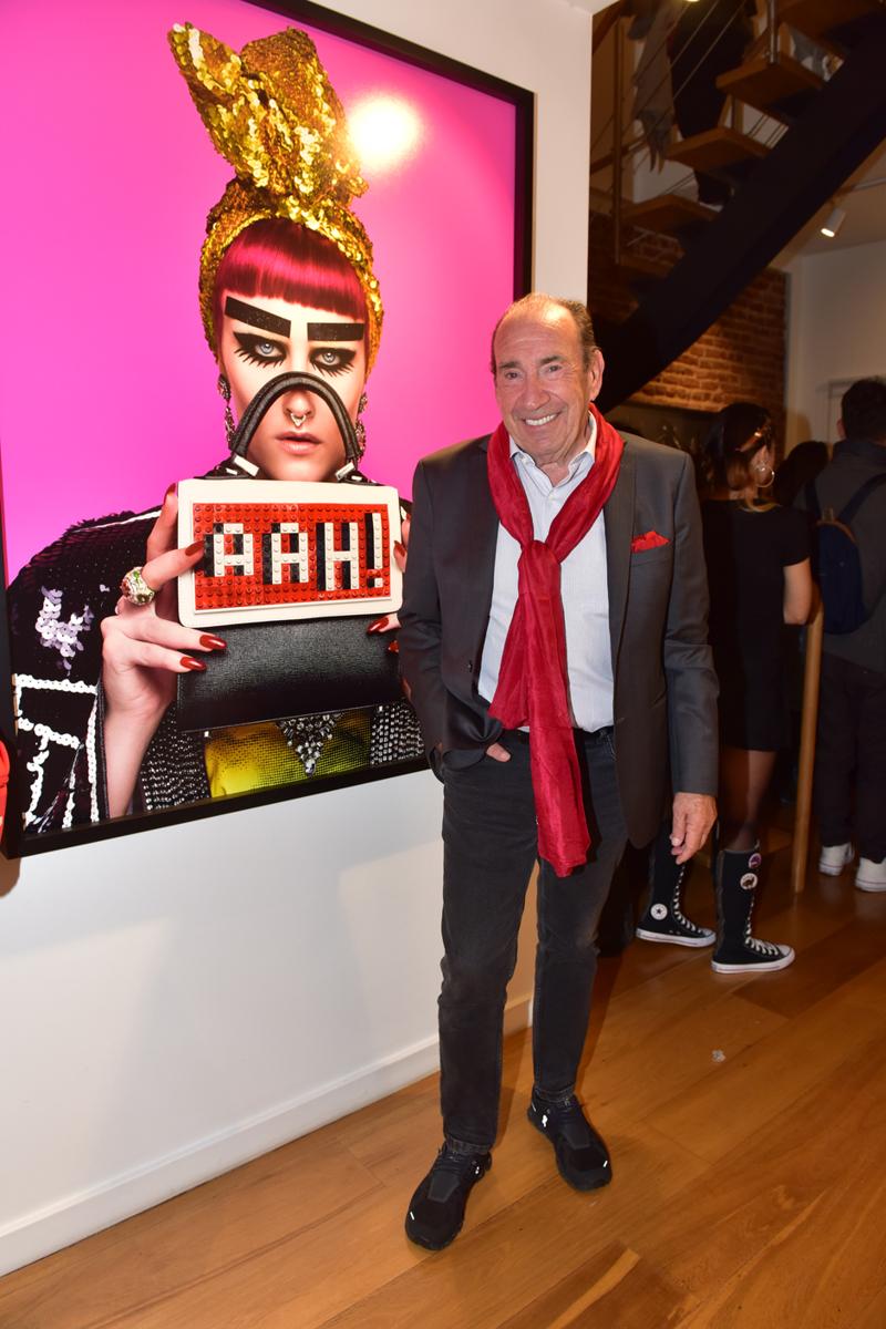 Nihat Odabaşı'ndan Gizlenme Temalı Sergi: "No Photo Please"