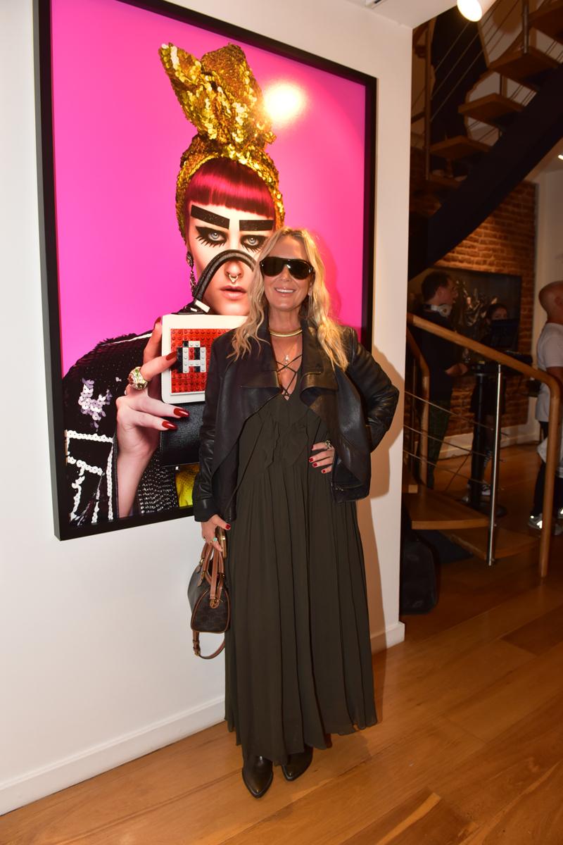 Nihat Odabaşı'ndan Gizlenme Temalı Sergi: "No Photo Please"