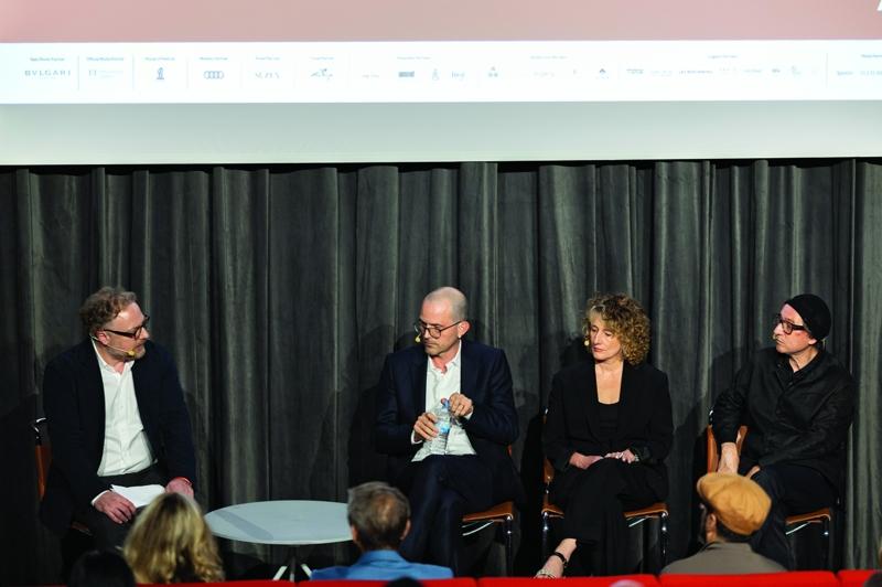 IST.FESTIVAL'de Sanat Dolu Birinci Gün