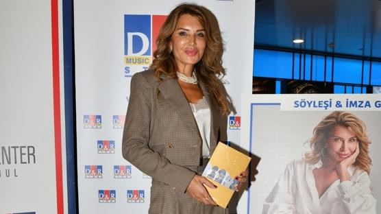 İmza Gününe Yoğun İlgi