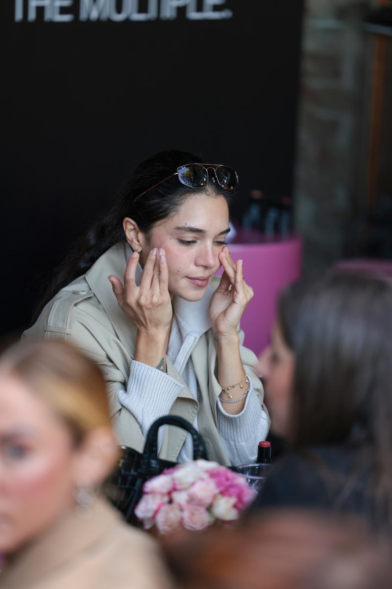 Çok Yönlü Makyajın Yeni İkonu