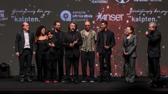 62. Altın Portakal Ödülleri Sahiplerini Buldu: Zirvede "Tavşan İmparatorluğu" Var