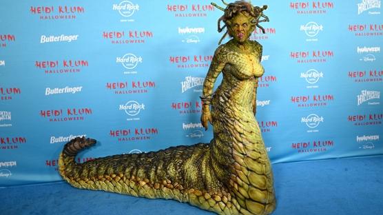 Cadılar Bayramı Kraliçesi Yine Şaşırttı: Heidi Klum'un Medusa Dönüşümü