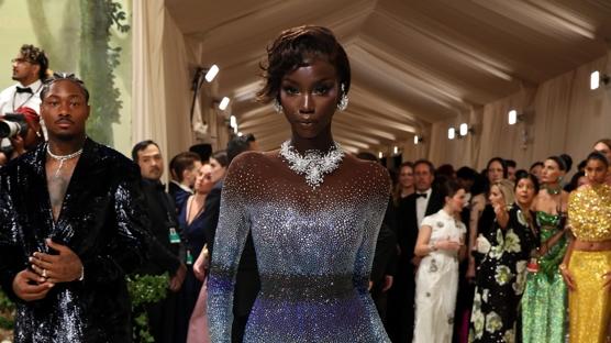 Anok Yai 2025'in “Yılın Modeli” Ödülünü Kazandı