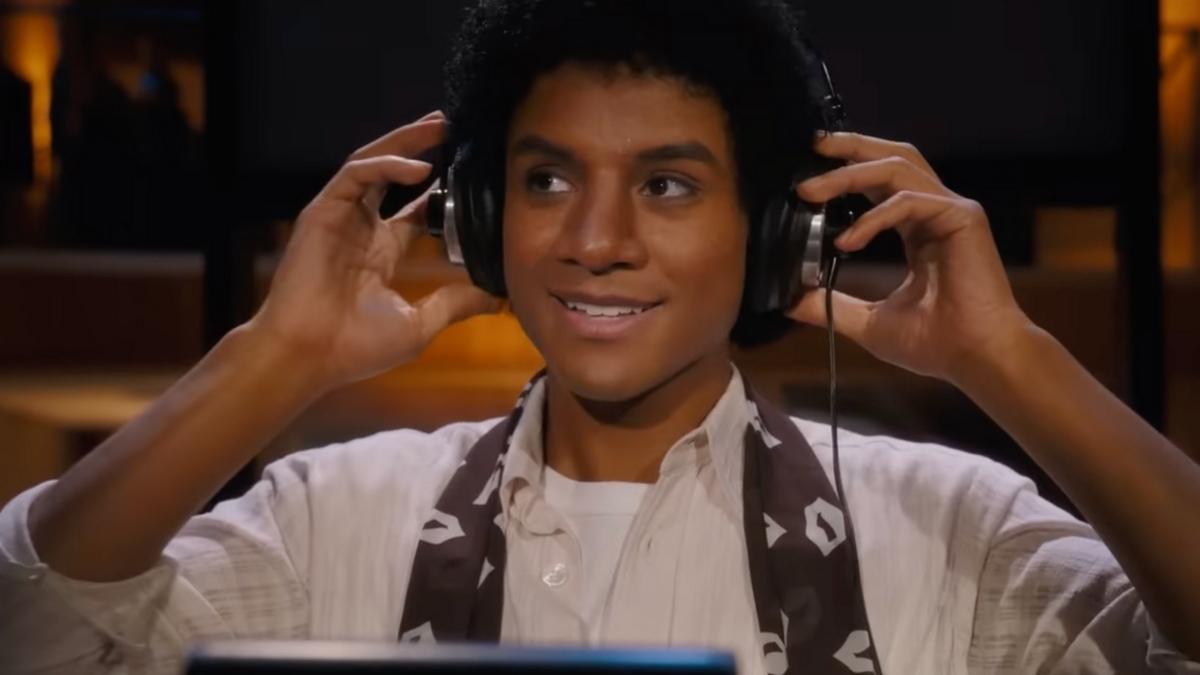 “Michael”: Müzik, Stil ve Sahnenin Efsanevi Yolculuğu