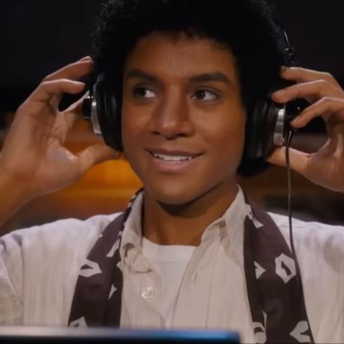 “Michael”: Müzik, Stil ve Sahnenin Efsanevi Yolculuğu