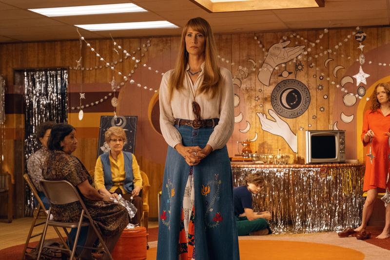 "Palm Royale": Moda Tutkunları Bu Diziyi Çok Sevdi