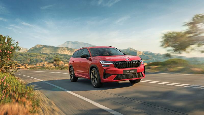 2025'te Yollara Çıkacak Lüks Arabalar: En Prestijli Modeller