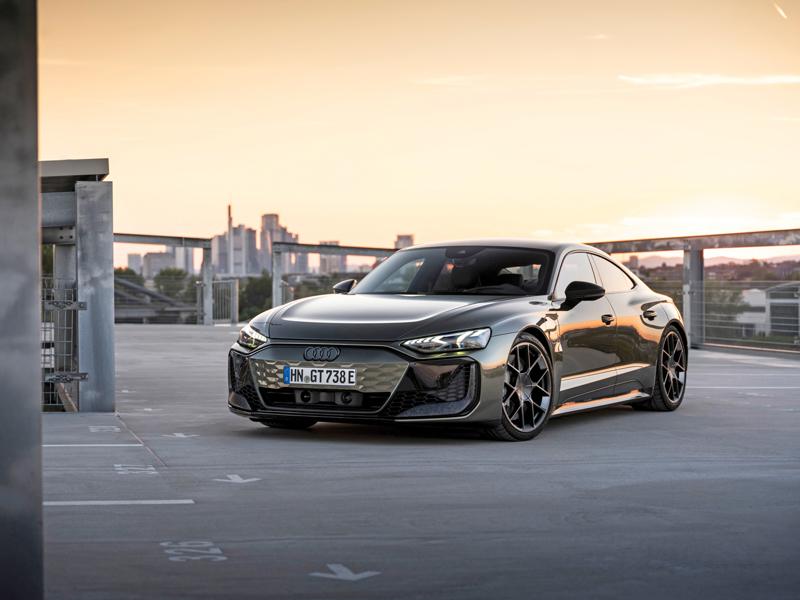 2025'te Yollara Çıkacak Lüks Arabalar: En Prestijli Modeller