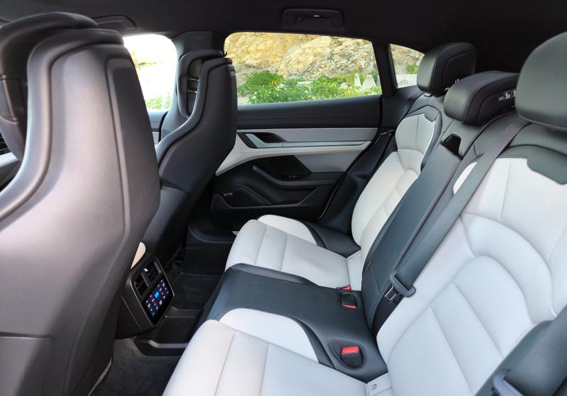 Porsche Taycan 4 Cross Turismo Hakkında Bilmeniz Gereken Herşey