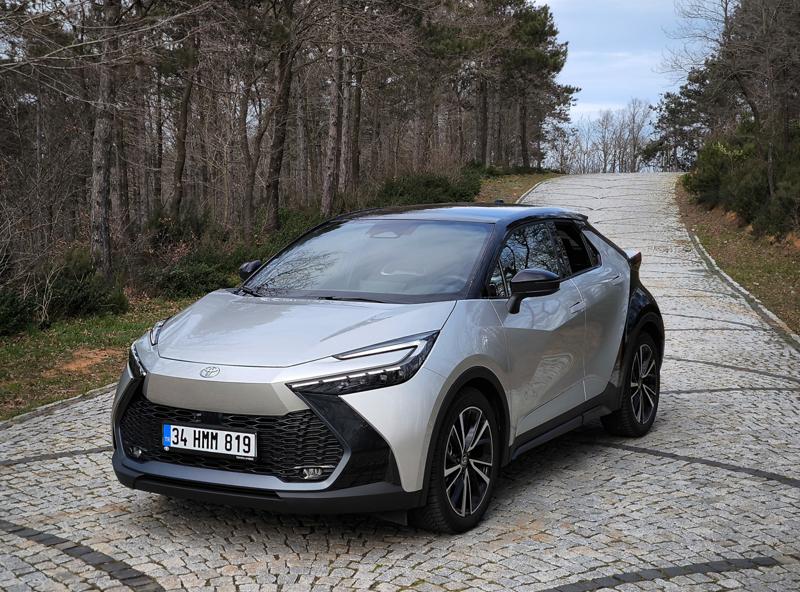 2024'ün SUV Yıldızı: Toyota C-HR Hybrid