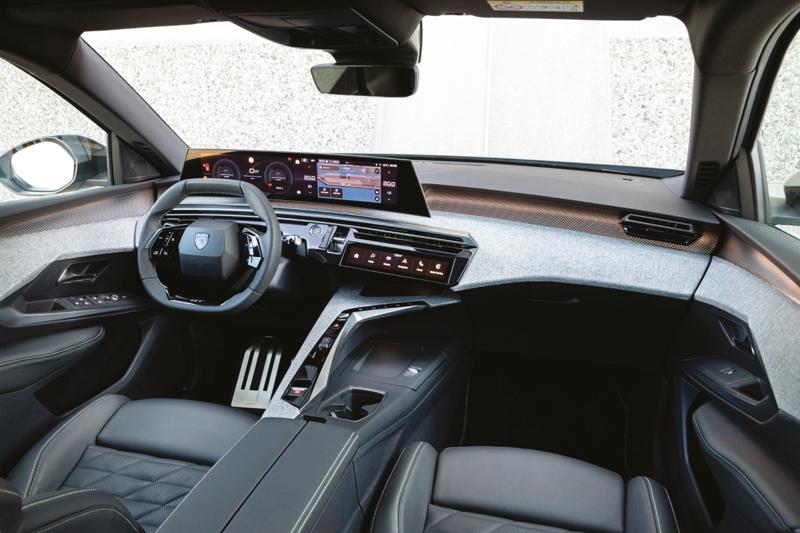 Peugeot'dan 7 Koltuklu SUV