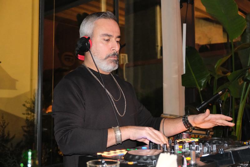 İyilik İçin El Ele