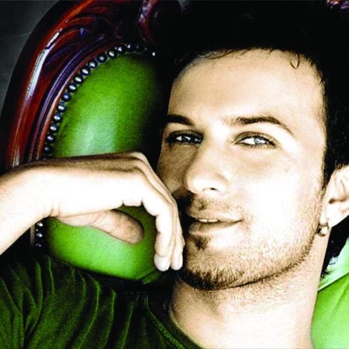 Dünden Bugüne Megastar Tarkan
