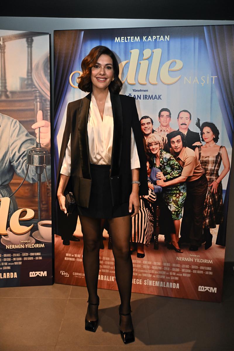 ‘Adile'ye Görkemli Gala