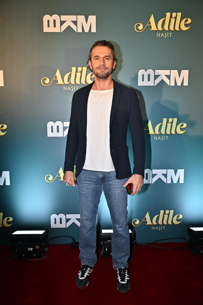 ‘Adile'ye Görkemli Gala