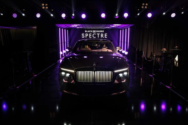 Rolls-Royce Motor Cars, İstanbul Black Badge Spectre'yi Tanıttı