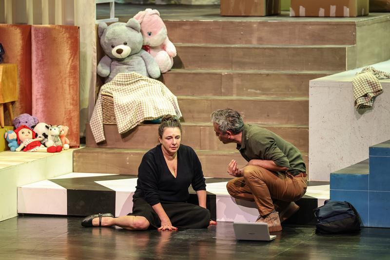 Dijital İlişkilere Dair