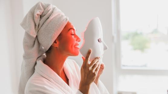 Cilt Bakımında Işık Oyunları