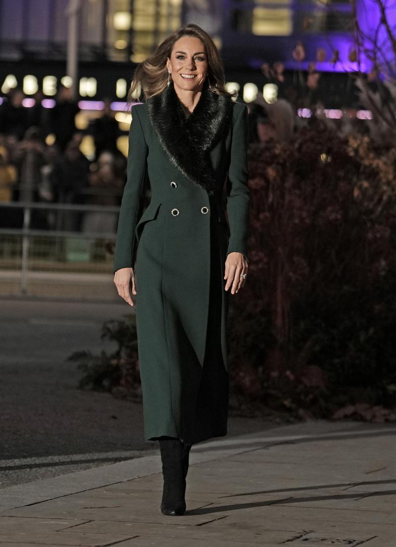 Kraliyet Sahnesine Dönüş