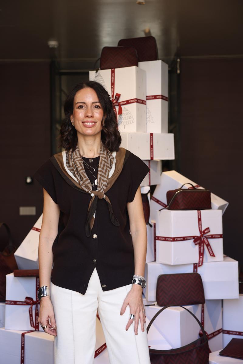 Misela'dan Yılbaşı Ritüeli: Stil Kodlarının En Zarif Yorumu