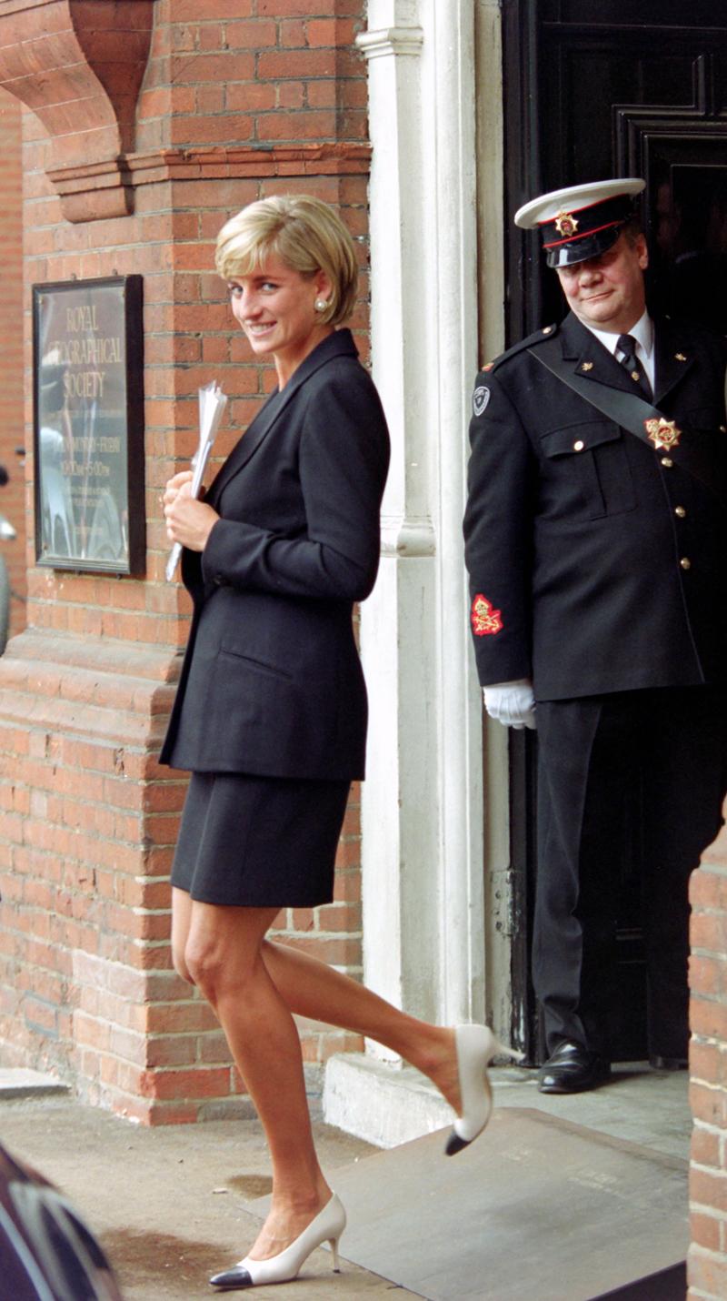 Prenses Diana'nın Stili Yıldızlaşmaya Devam Ediyor