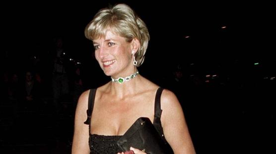 Prenses Diana'nın Stili Yıldızlaşmaya Devam Ediyor