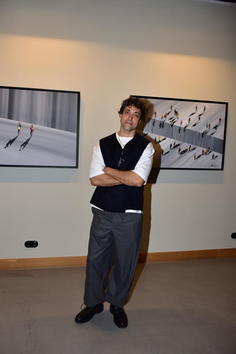 Işık ve Gölgenin Arasında