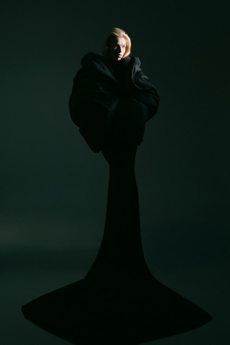 Zarafet ve Güç Arasındaki İnce Hat