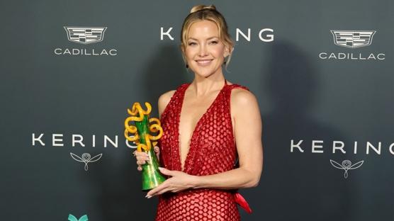 2026 Palm Springs Ödülleri: En İyi Kırmızı Halı Görünümleri