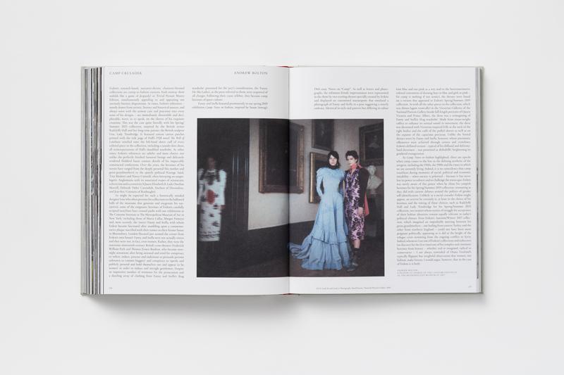 Katmanlı Bir Dünya: Erdem Moralıoğlu