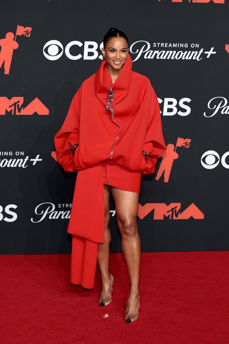 2025 MTV Video Müzik Ödülleri: En İyi Kırmızı Halı Görünümleri