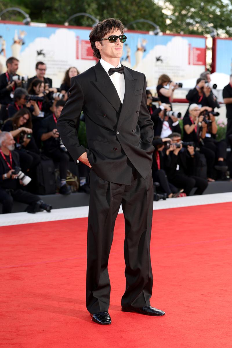 2025 Venedik Film Festivali: En İyi Kırmızı Halı Görünümleri