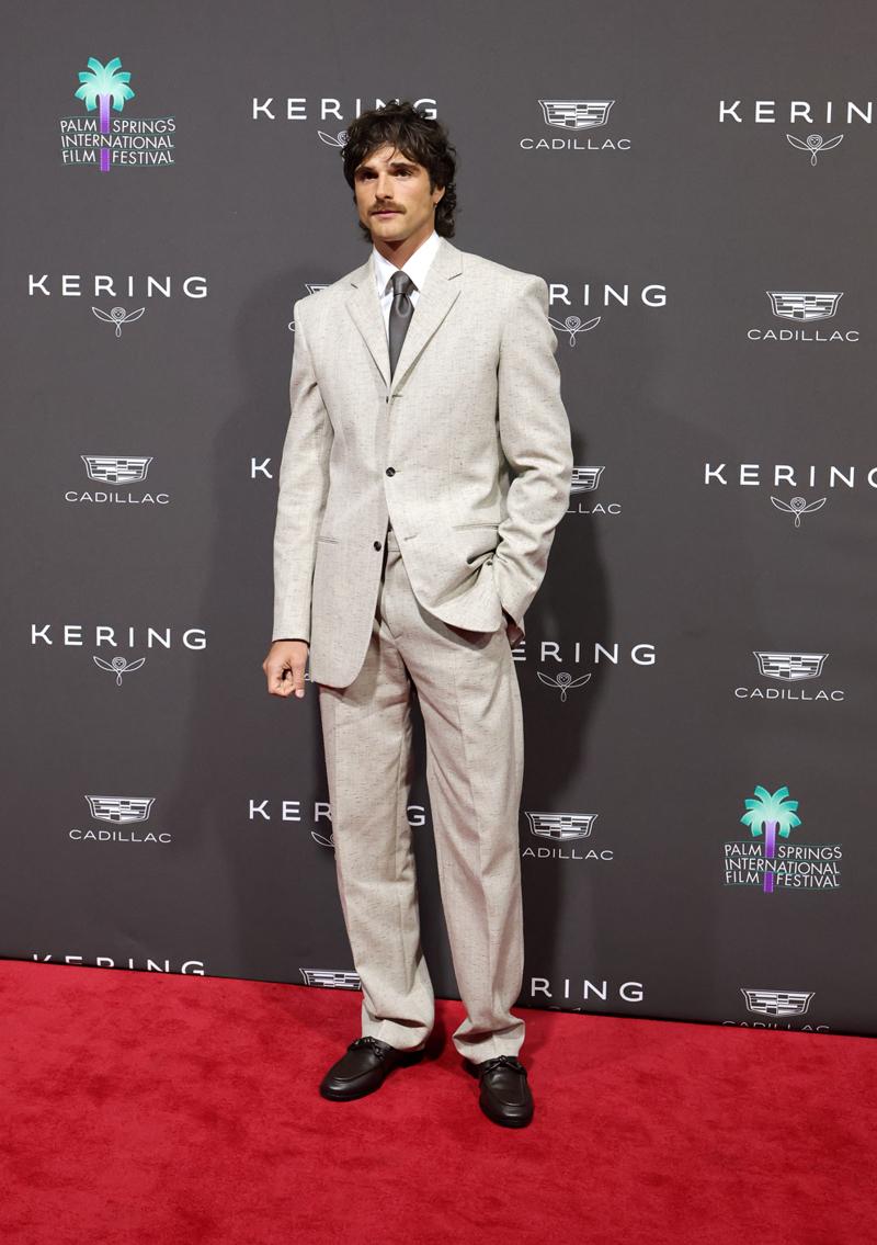 2026 Palm Springs Ödülleri: En İyi Kırmızı Halı Görünümleri