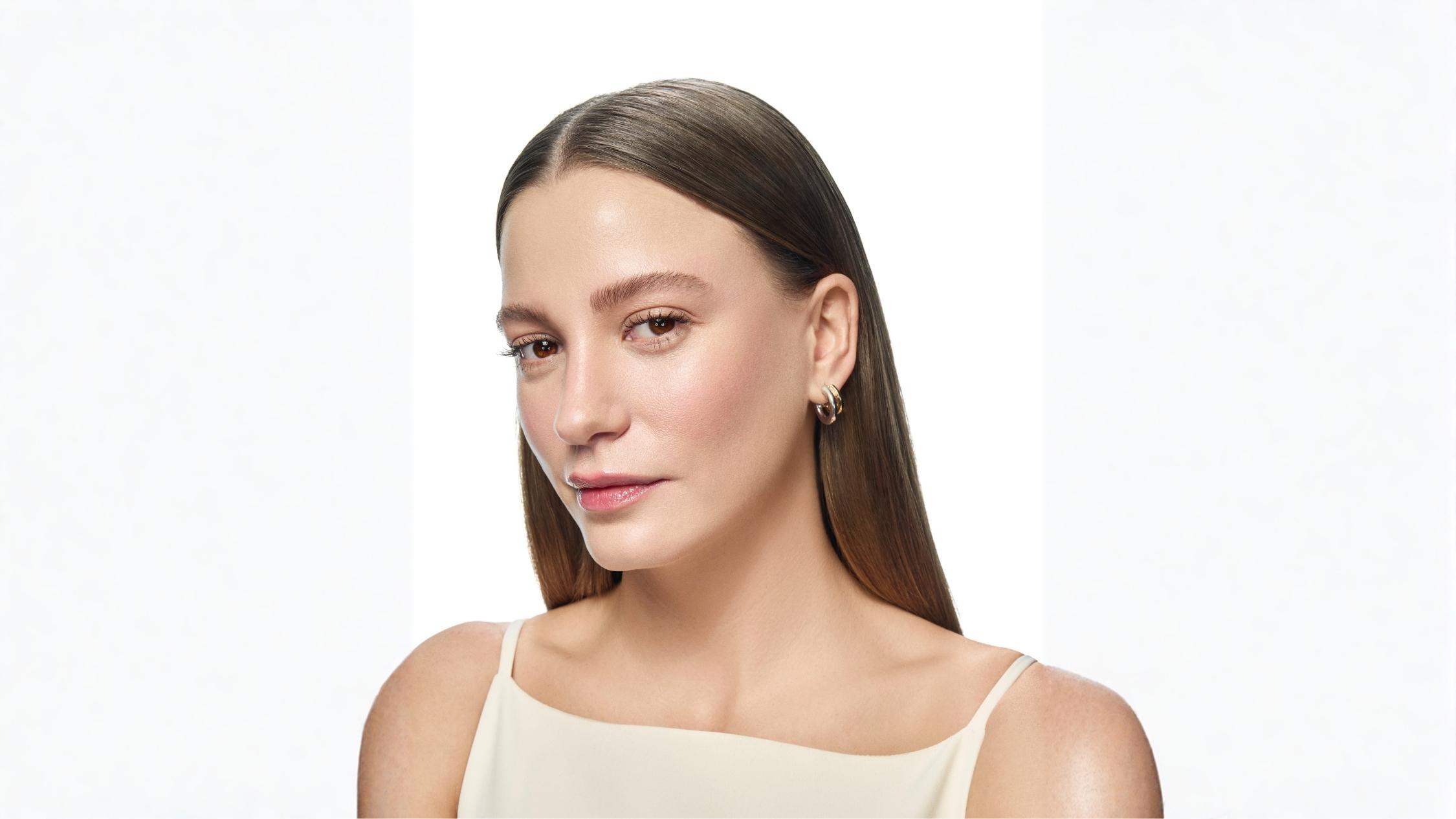 Serenay Sarıkaya, L'Oréal Paris'in Yeni Güzellik Elçisi Oldu