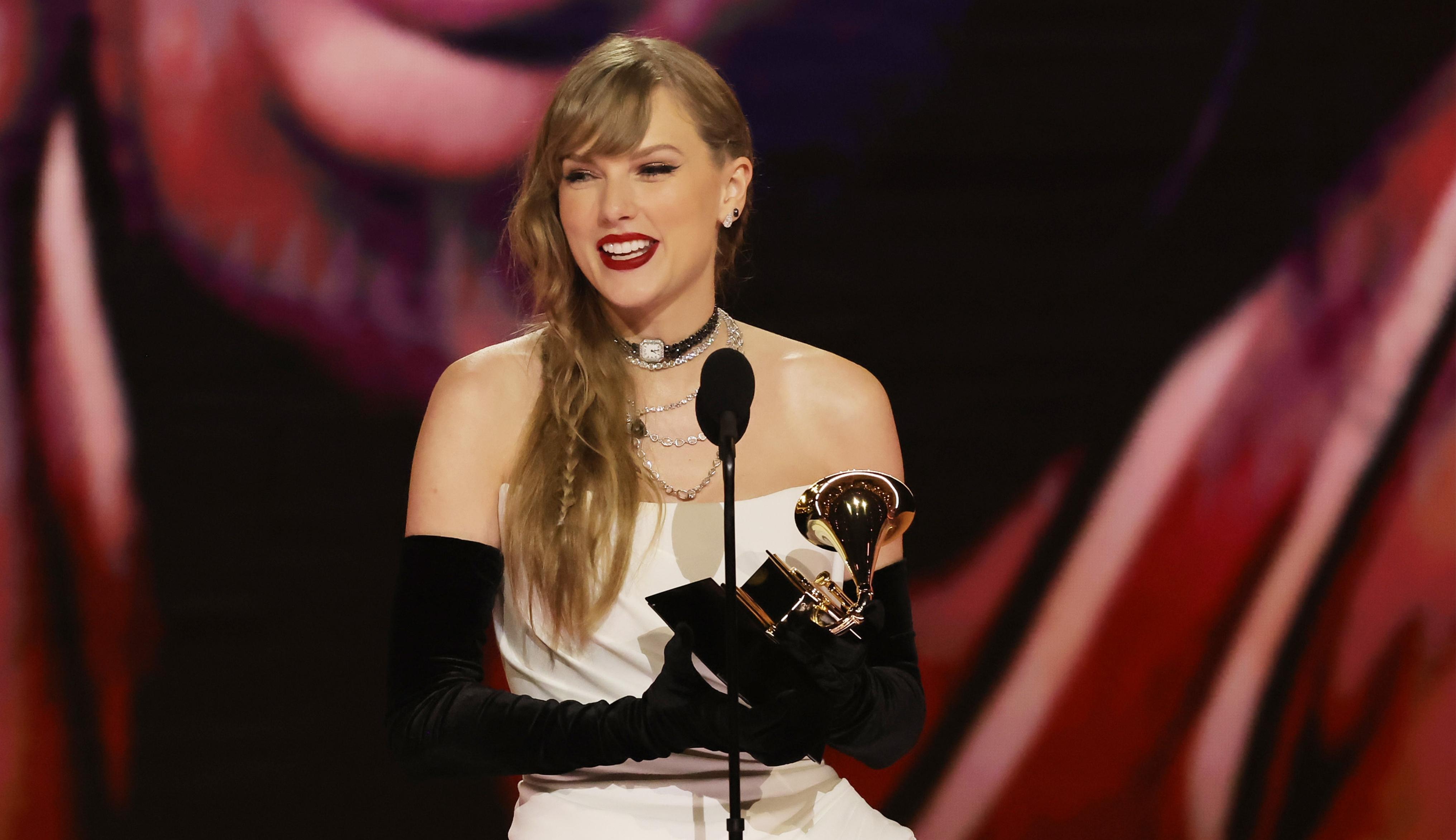 Grammy'ye Mesafeli Yıldızlar: Yokluklarıyla Konuşulan İsimler