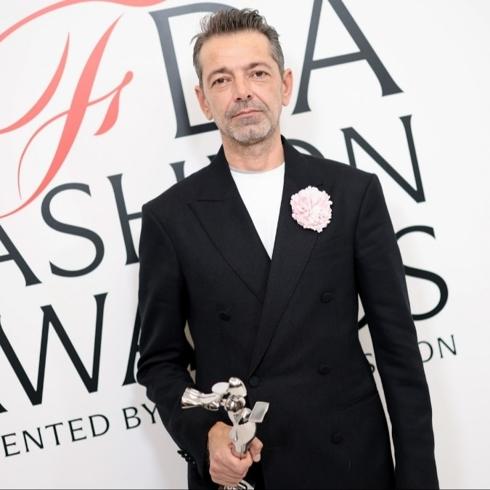 Versace'nin Yeni Kreatif Direktörü Pieter Mulier!